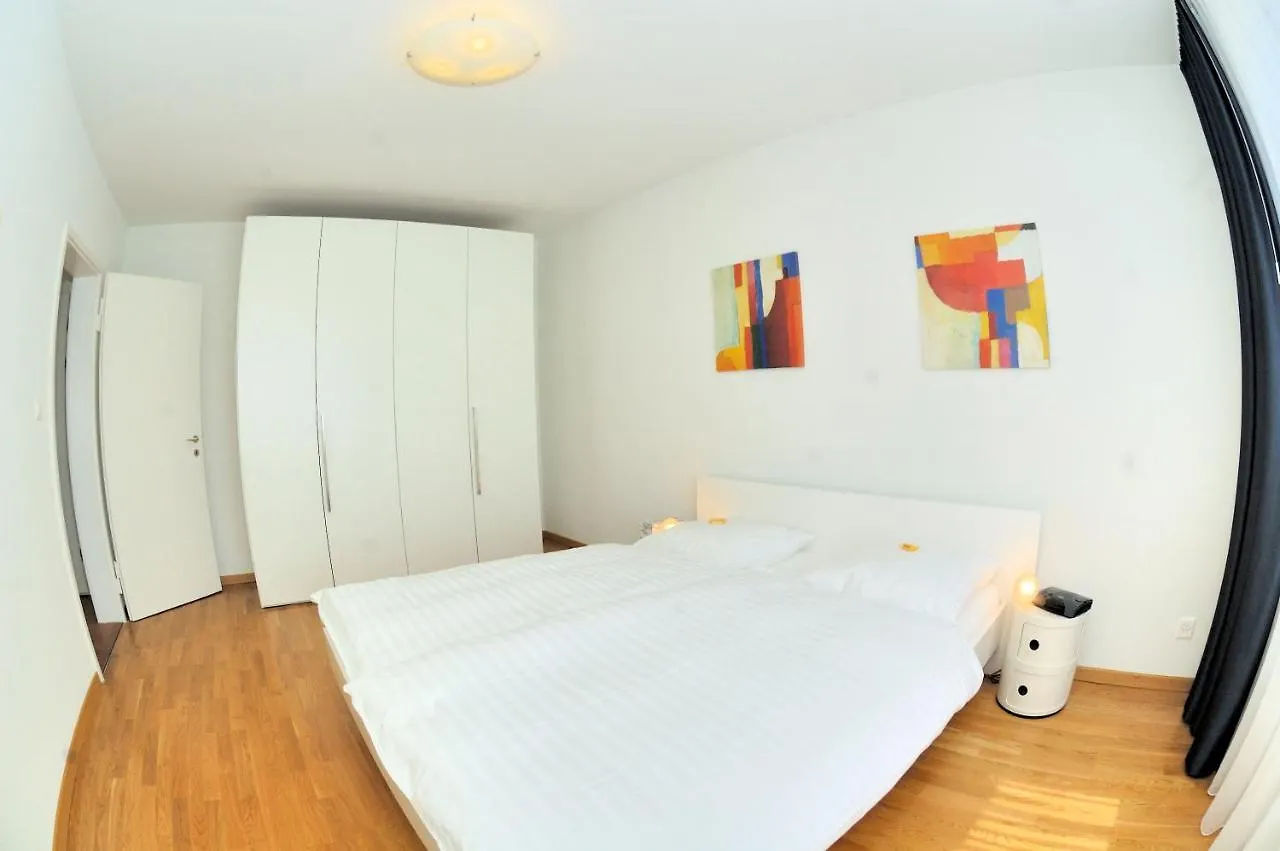 Cozy 1Br Near Lake With Balcony - Mill 422 Zurich Apartment